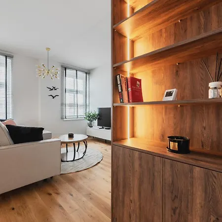 Homely Jezyce Apartment, Free Parking, Self Check In Apartament *