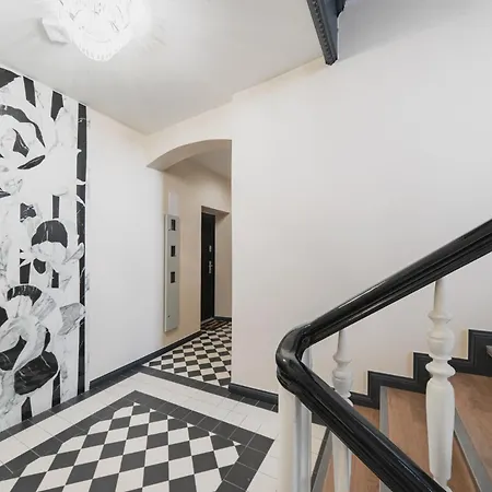 Homely Jezyce Apartment, Free Parking, Self Check In Poznan